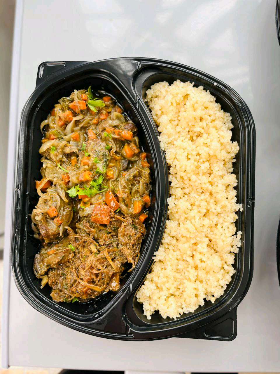 GÉSIER SAUTÉ Atiéké